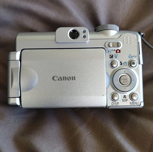 Canon PowerShot A630 Camera - Picture 13 of 16